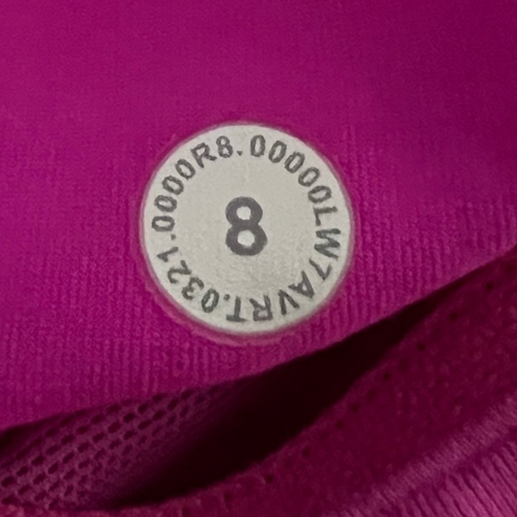Lululemon speed up POW PINK size 8 mid rise 4 inch length - Picture 5 of 5